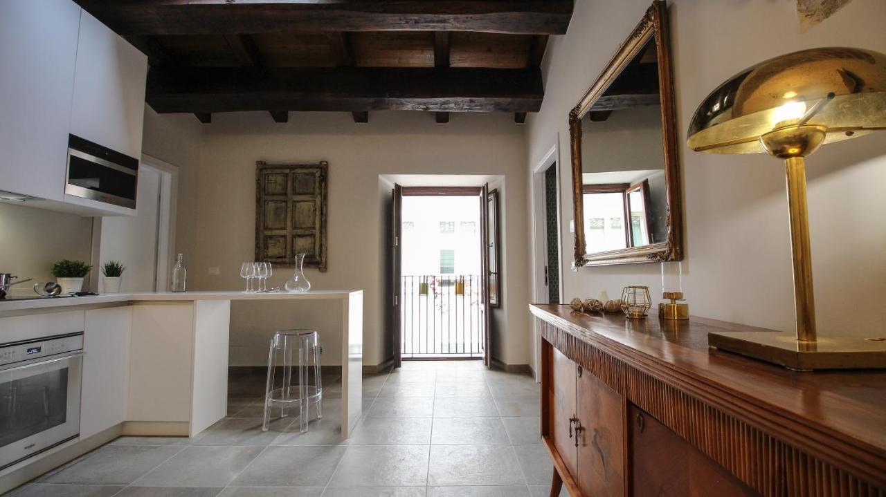 Nel Cuore Dell'Aquila Bnb Экстерьер фото