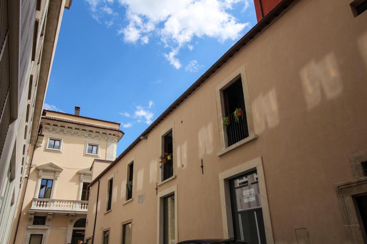 Nel Cuore Dell'Aquila Bnb Экстерьер фото